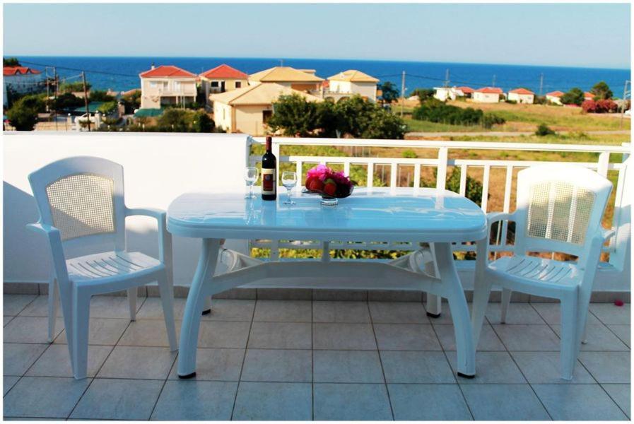 Retreat Apartments In Drosia - Apartment For 3 Μακρύς Γιαλός Εξωτερικό φωτογραφία